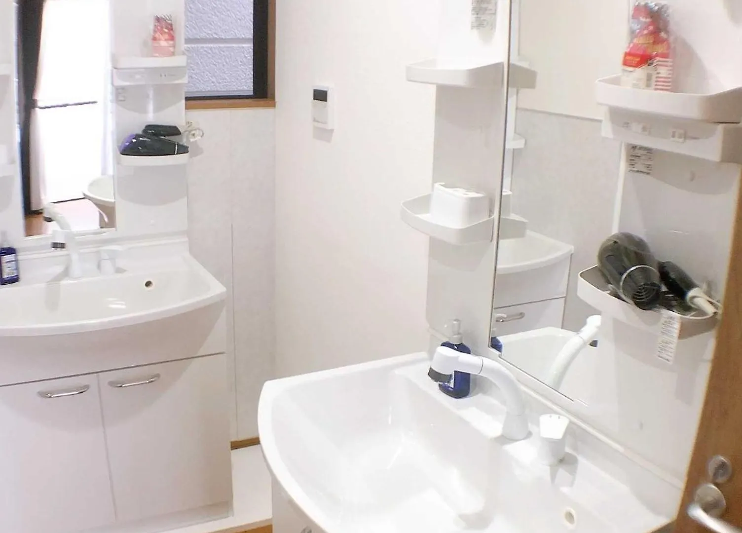 Hostel198 Female Only Dormitory Cabin Typeーvacation Stay68067V Ósaka Hotel
